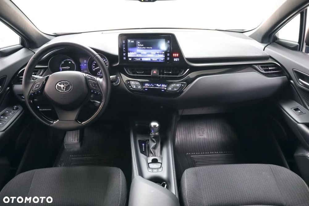 Toyota C-HR - 9