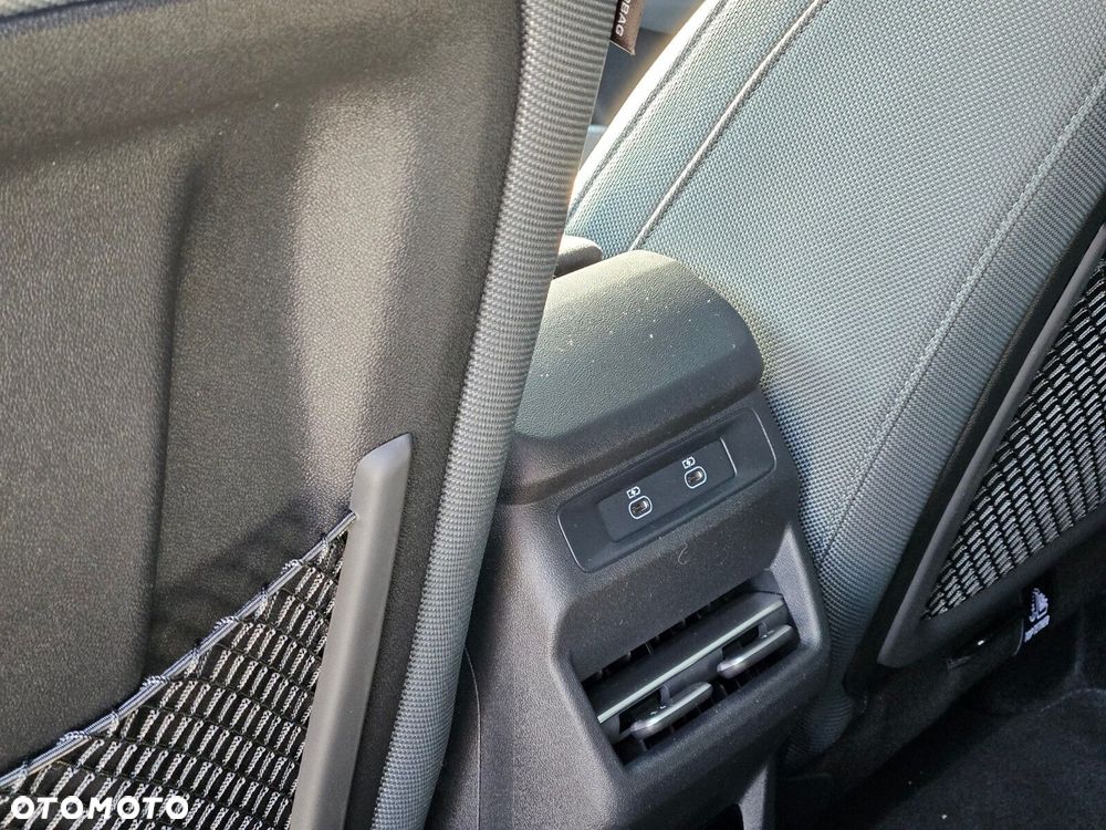 Audi Q3 Sportback - 12