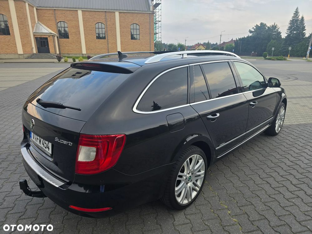 Skoda Superb 2.0 TDI 4x4 Elegance - 4