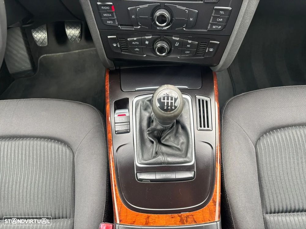 Audi A4 Avant 2.0 TDI Business Line Plus - 12