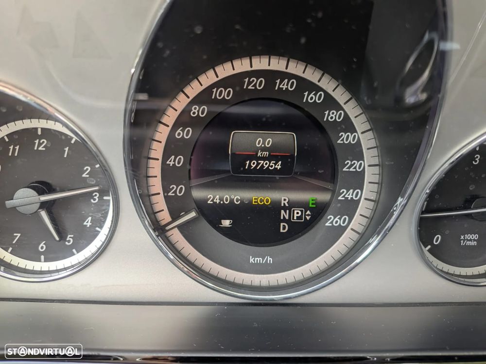 Mercedes-Benz E 250 CDI Avantgarde BE Auto. - 11
