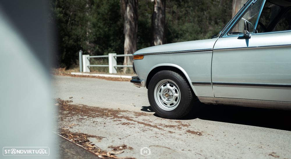 BMW 2002 - 38