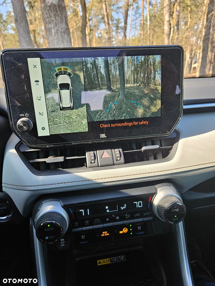Toyota RAV4 2.5 Hybrid Black Edition by JBL 4x4 - 12