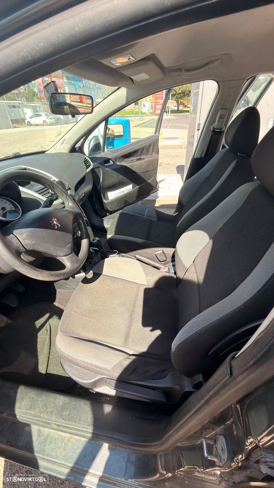 Peugeot 207 SW 1.6 HDi Trendy - 9