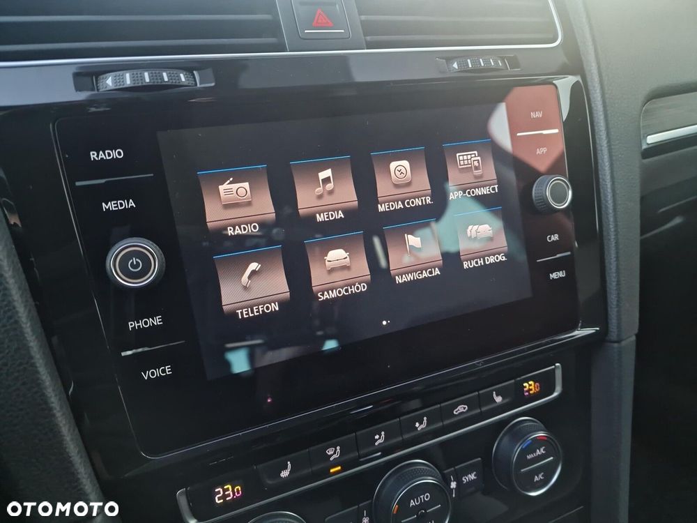 Volkswagen Golf Variant - 16