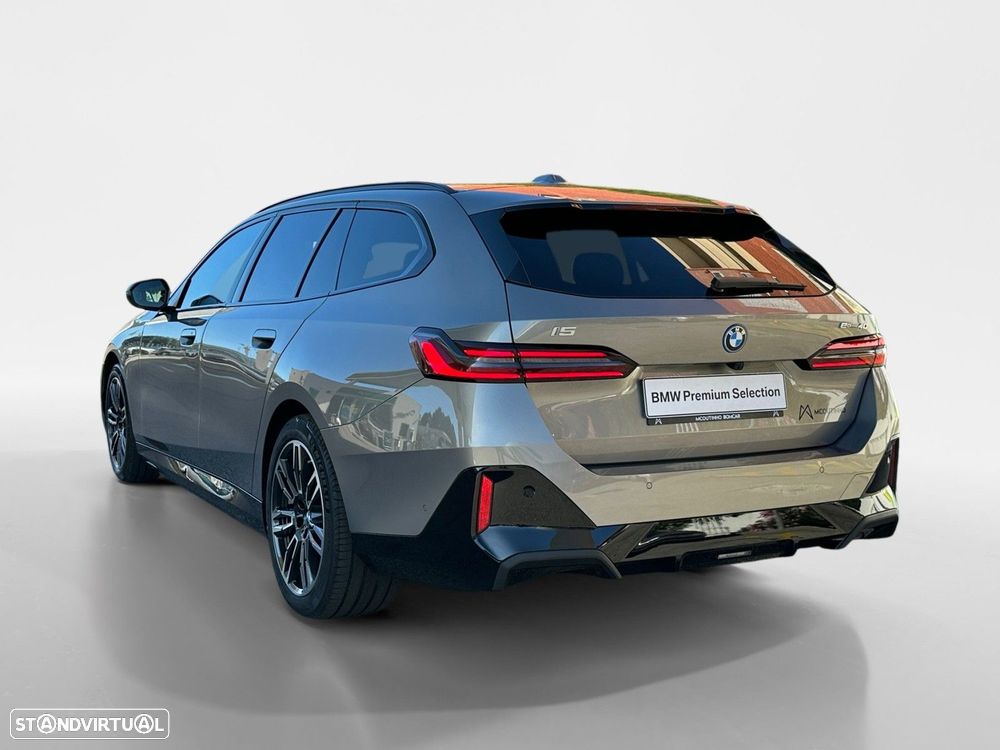 BMW i5 Touring eDrive40 - 3