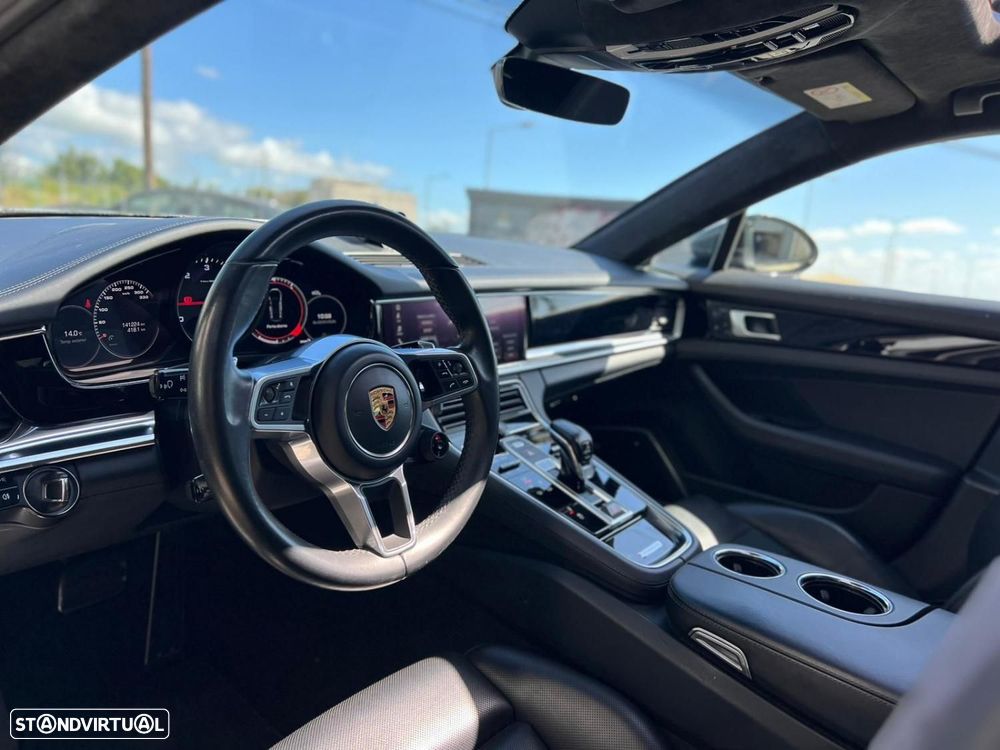 Porsche Panamera 4 S - 9