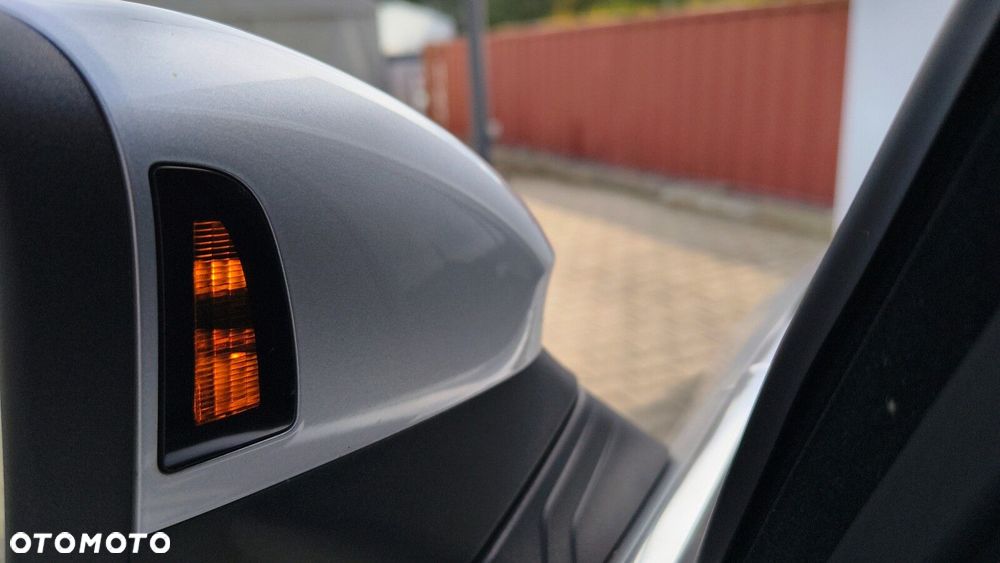 Volkswagen Golf - 36