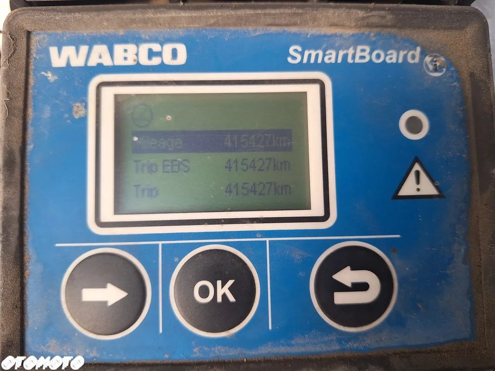 Benalu 28m3 / 2013 / 2 osie podnoszone / Import Francja - 14