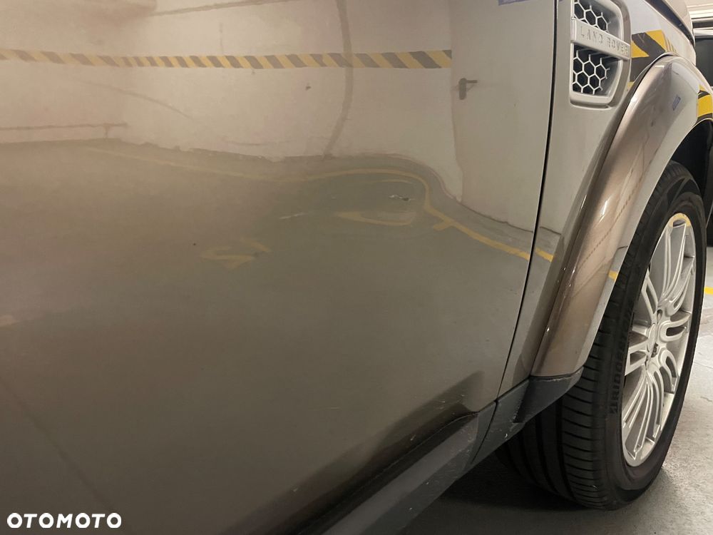 Land Rover Discovery IV 3.0D V6 HSE - 16