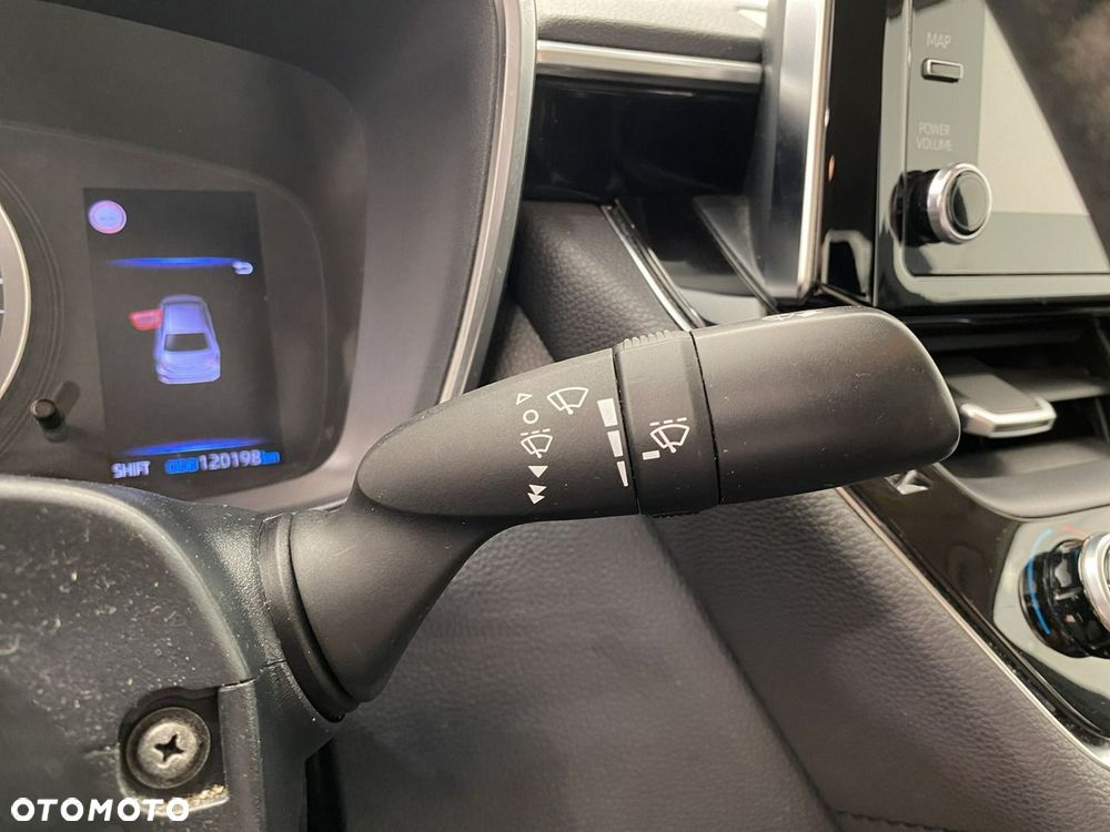 Toyota Corolla - 25