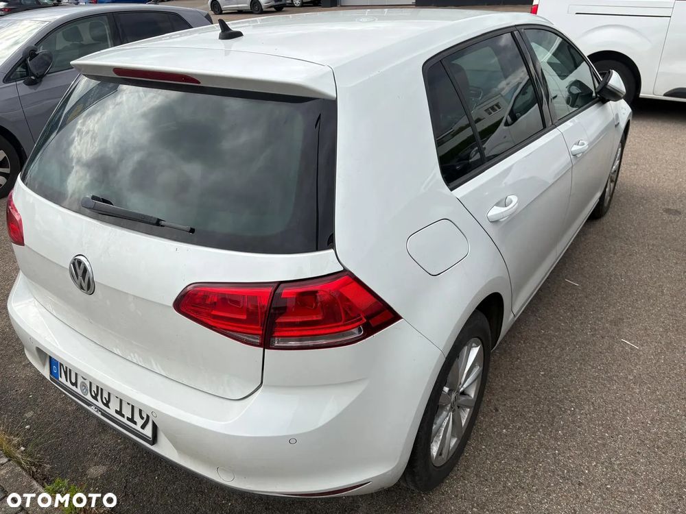 Volkswagen Golf - 3