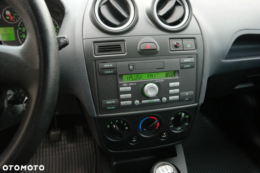 Ford Fiesta - 28