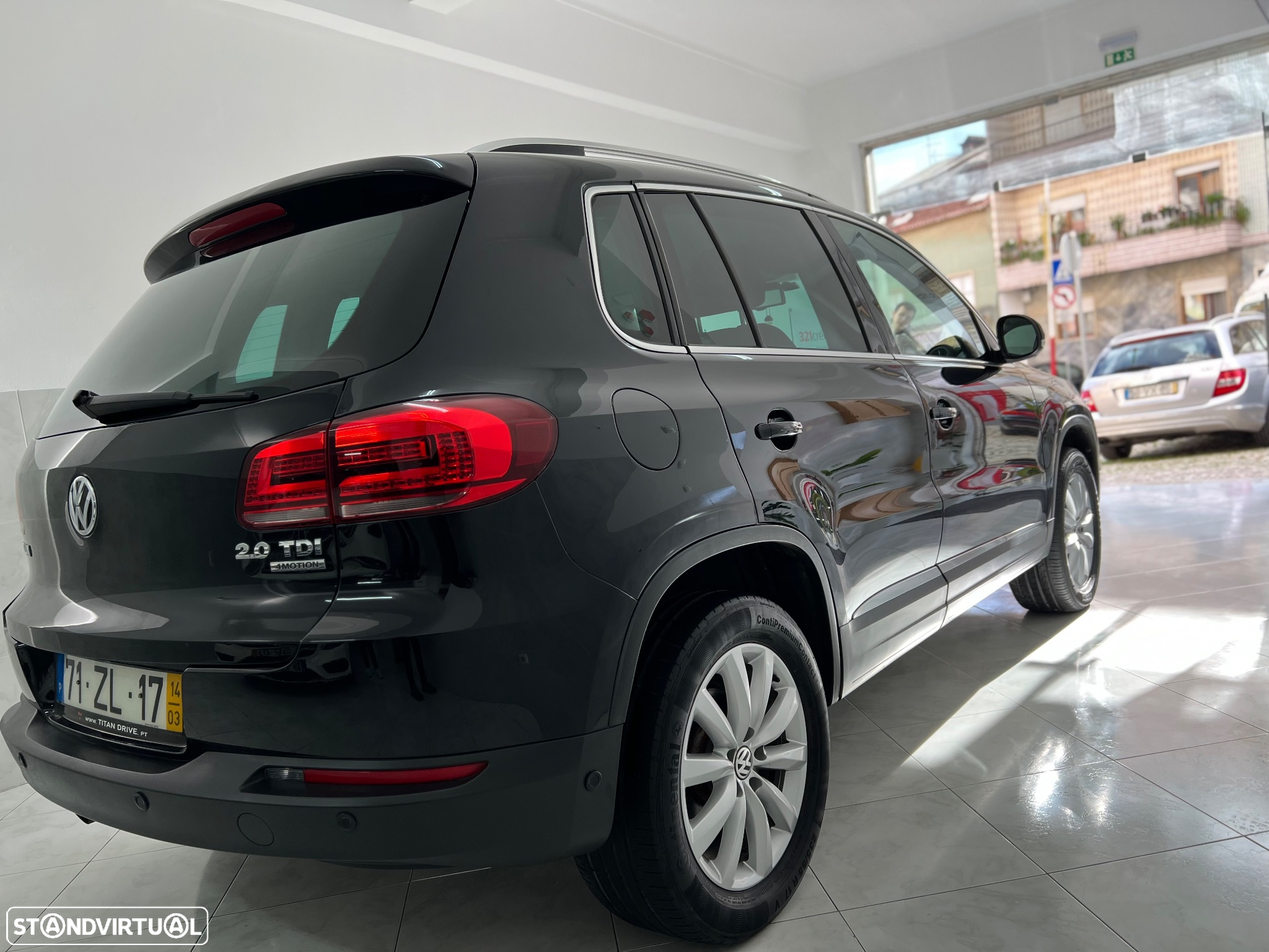 VW Tiguan 2.0 TDI DPF 4Motion DSG Sport & Style - 6