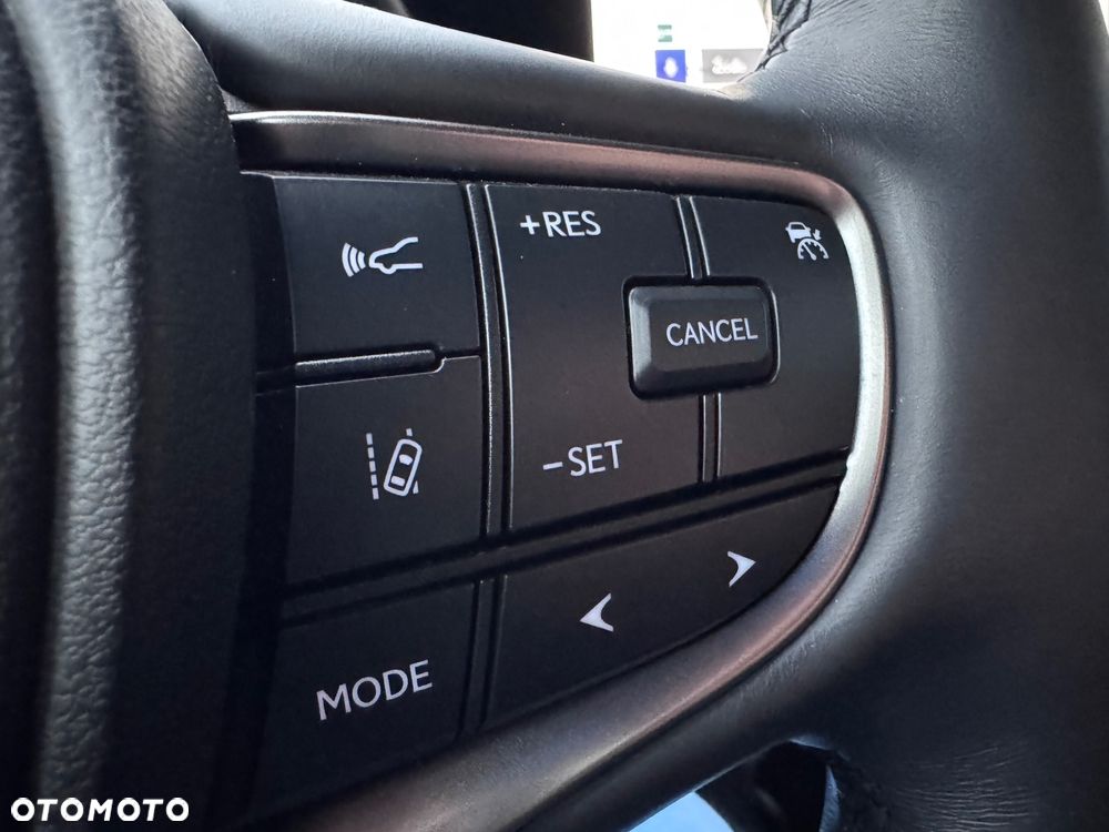 Lexus UX 200 GPF F Sport Design 2WD - 17