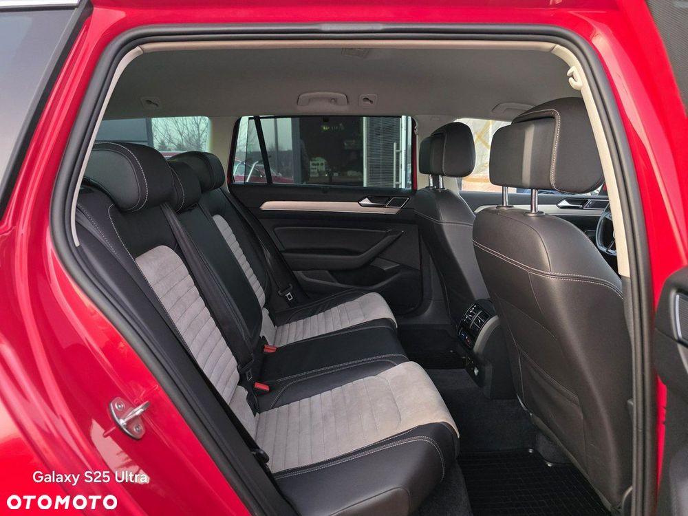 Volkswagen Passat - 31