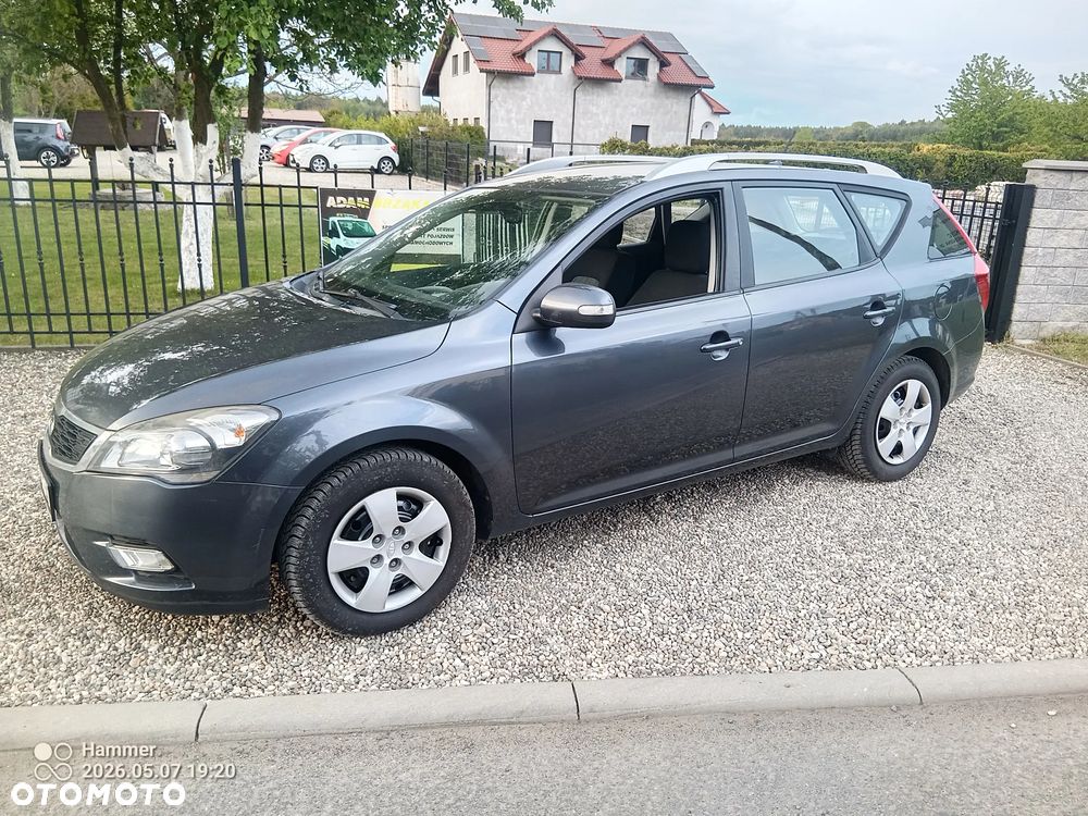 Kia Ceed 1.6 Crdi Comfort + - 1