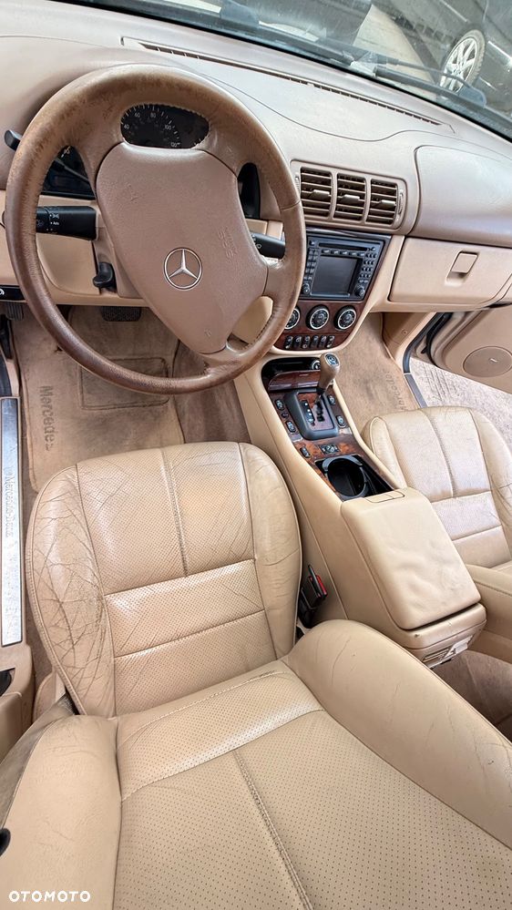 Mercedes-Benz ML - 9