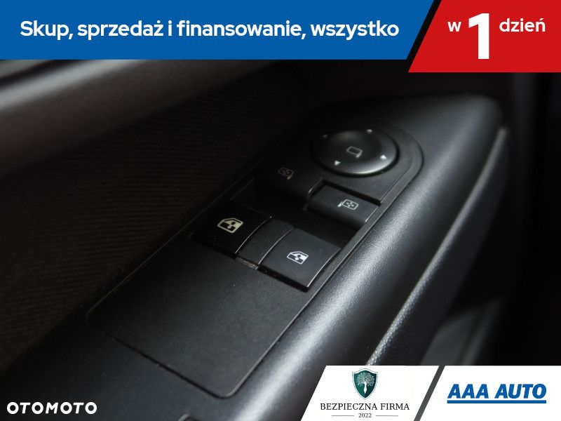 Opel Zafira - 17