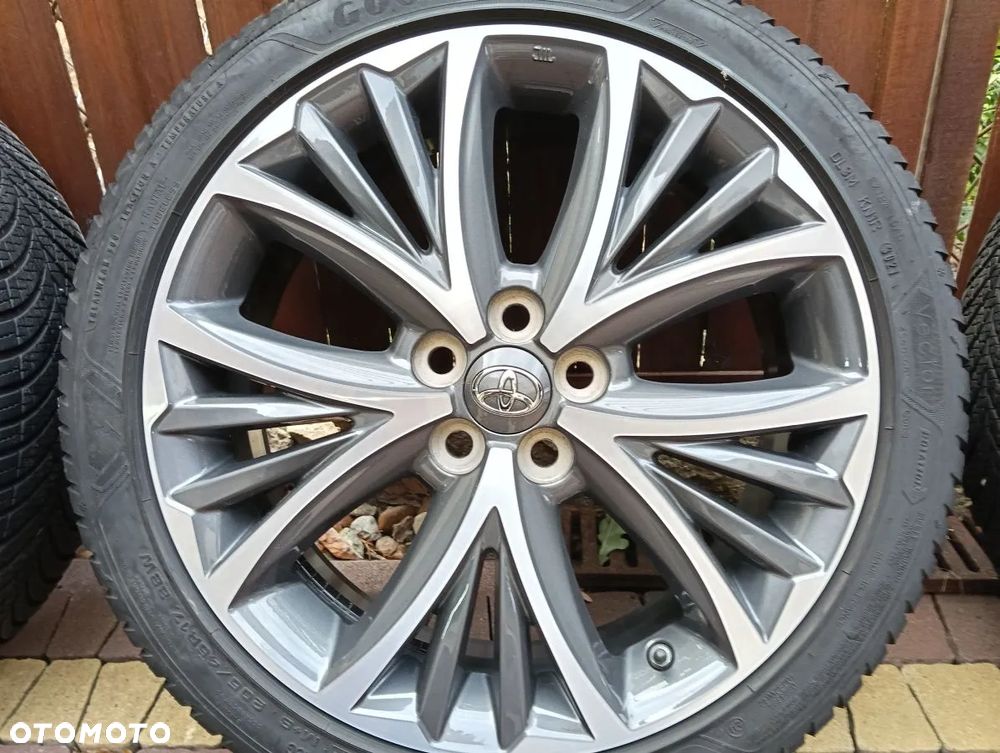 TOYOTA YARIS 19-24r Koła z Oponami Zimowymi 205/45 R17 GOGDYEAR 21/22r - 4