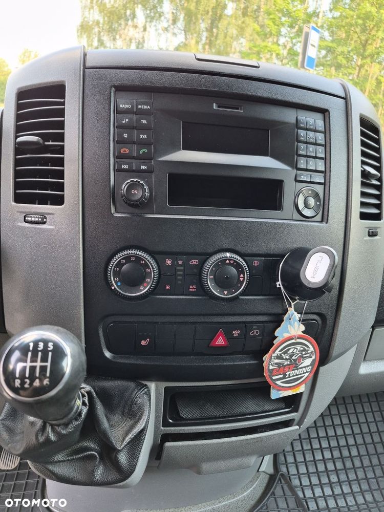 Volkswagen Crafter - 12