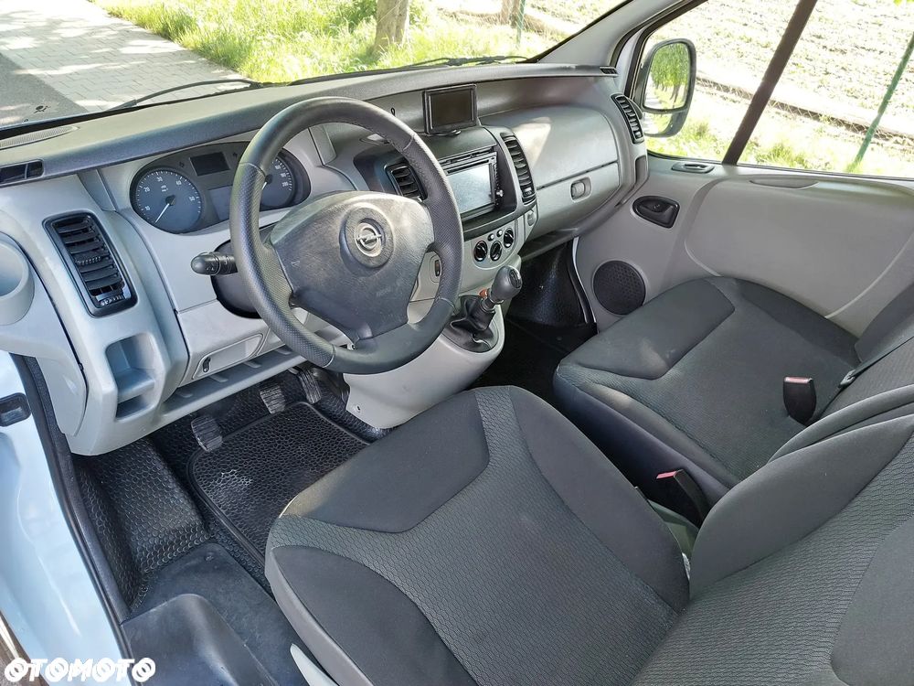 Opel VIVARO - 14