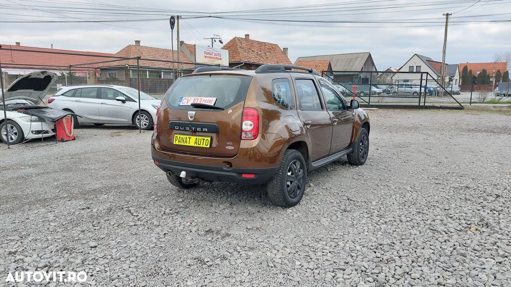 Dacia Duster dCi 110 FAP 4x4 Laureate - 8