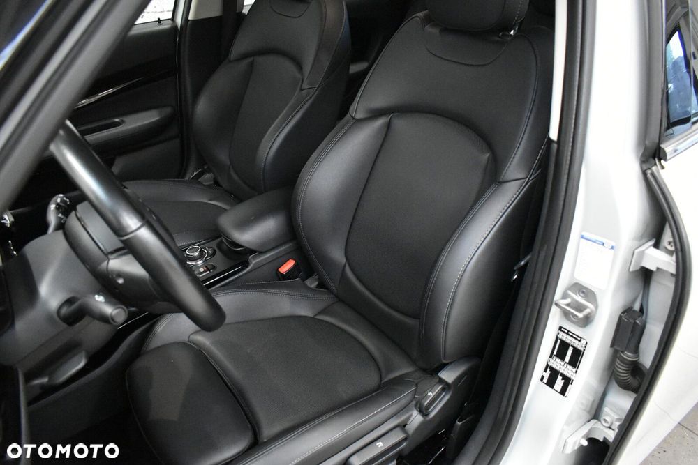 MINI Clubman - 10