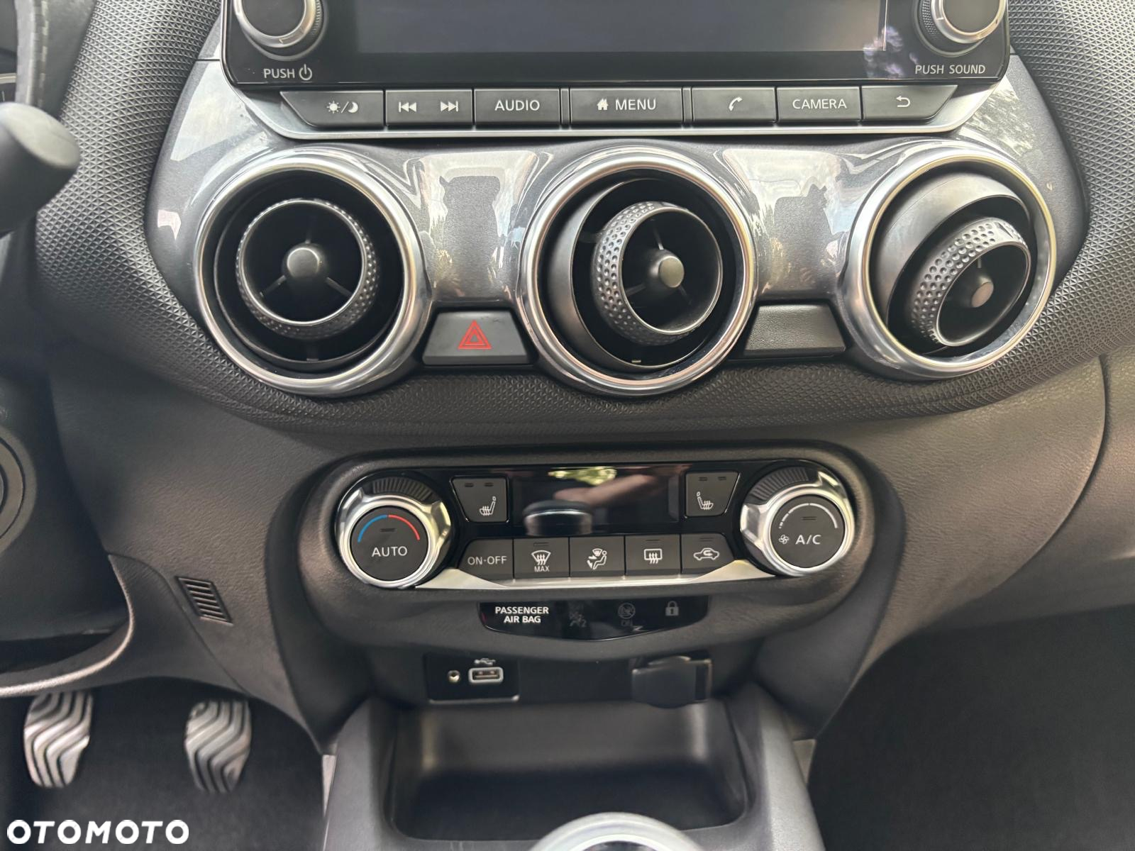 Nissan Juke 1.0 DIG-T N-Connecta - 24