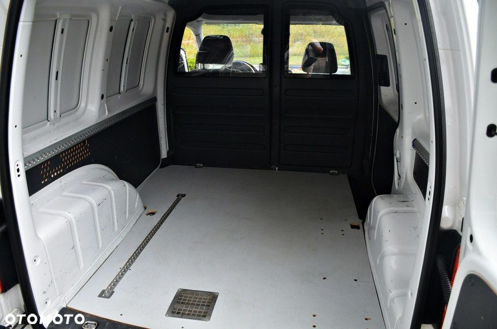 Volkswagen Caddy - 19