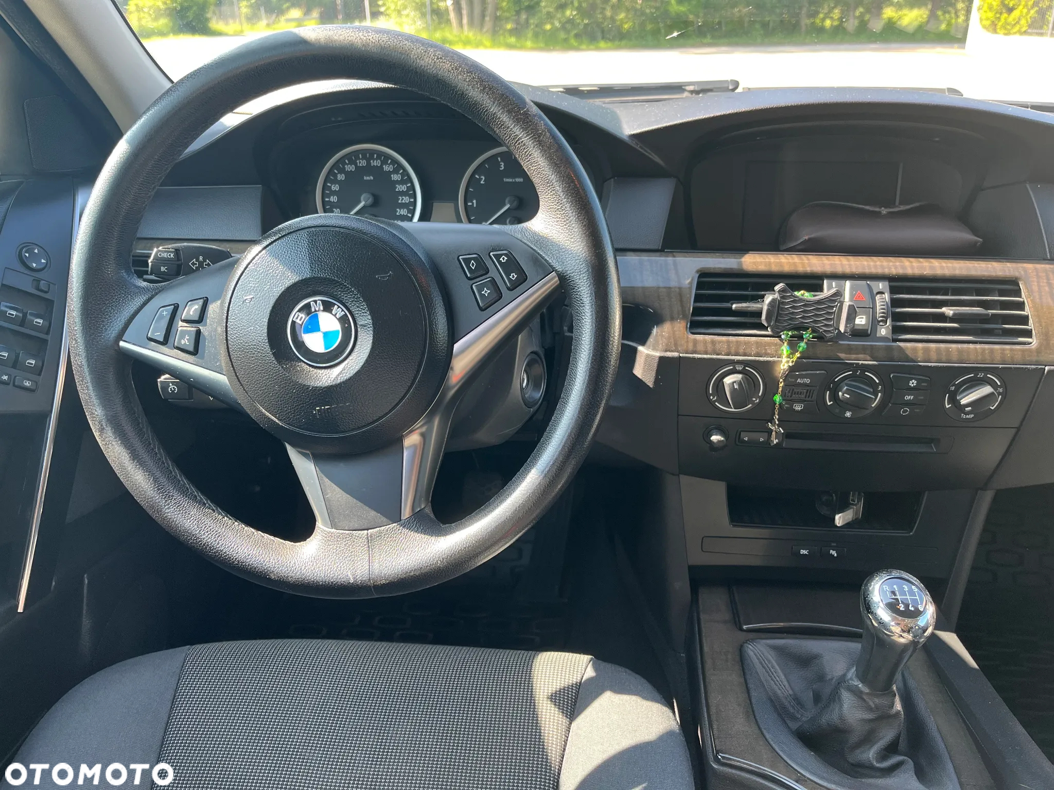 BMW Seria 5 525i - 15