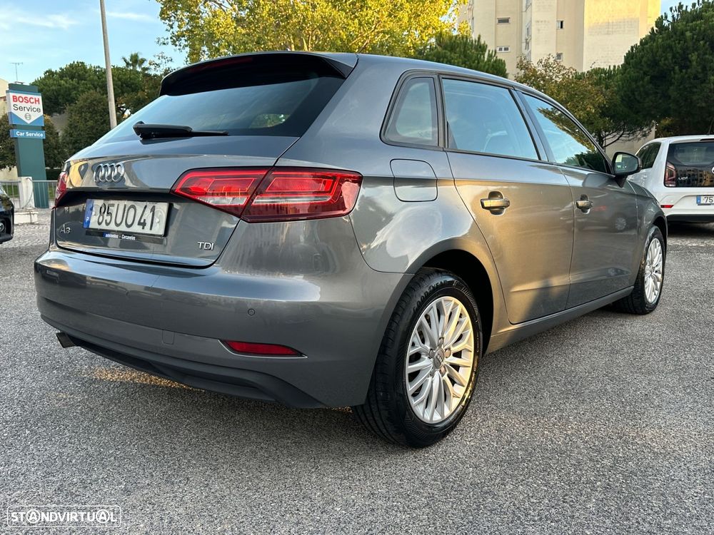 Audi A3 Sportback 1.6 TDI Design - 7