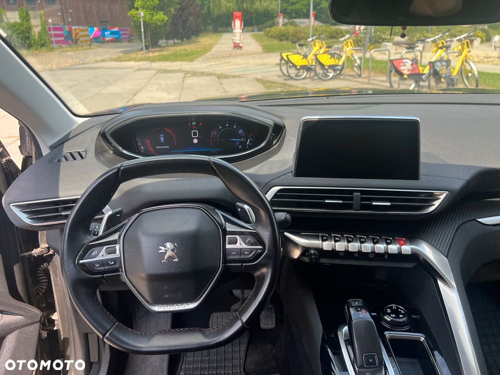 Peugeot 3008 1.2 PureTech GPF Allure S&S EAT8 - 11