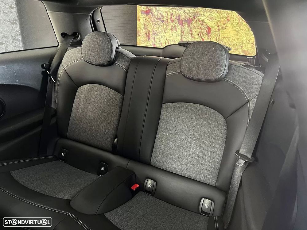 MINI 3 Portas Cooper SE Resolute Edition - 26