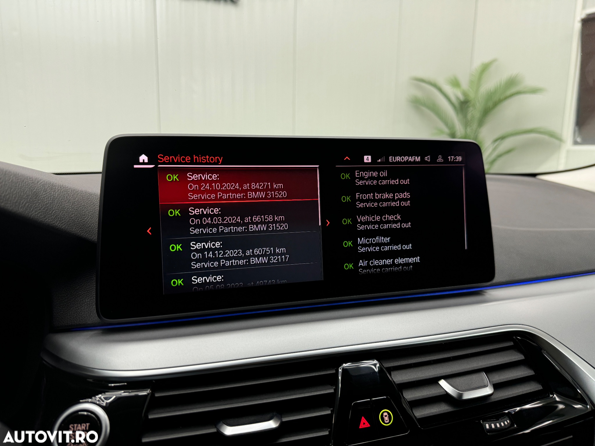 BMW Seria 5 530i xDrive AT MHEV - 30