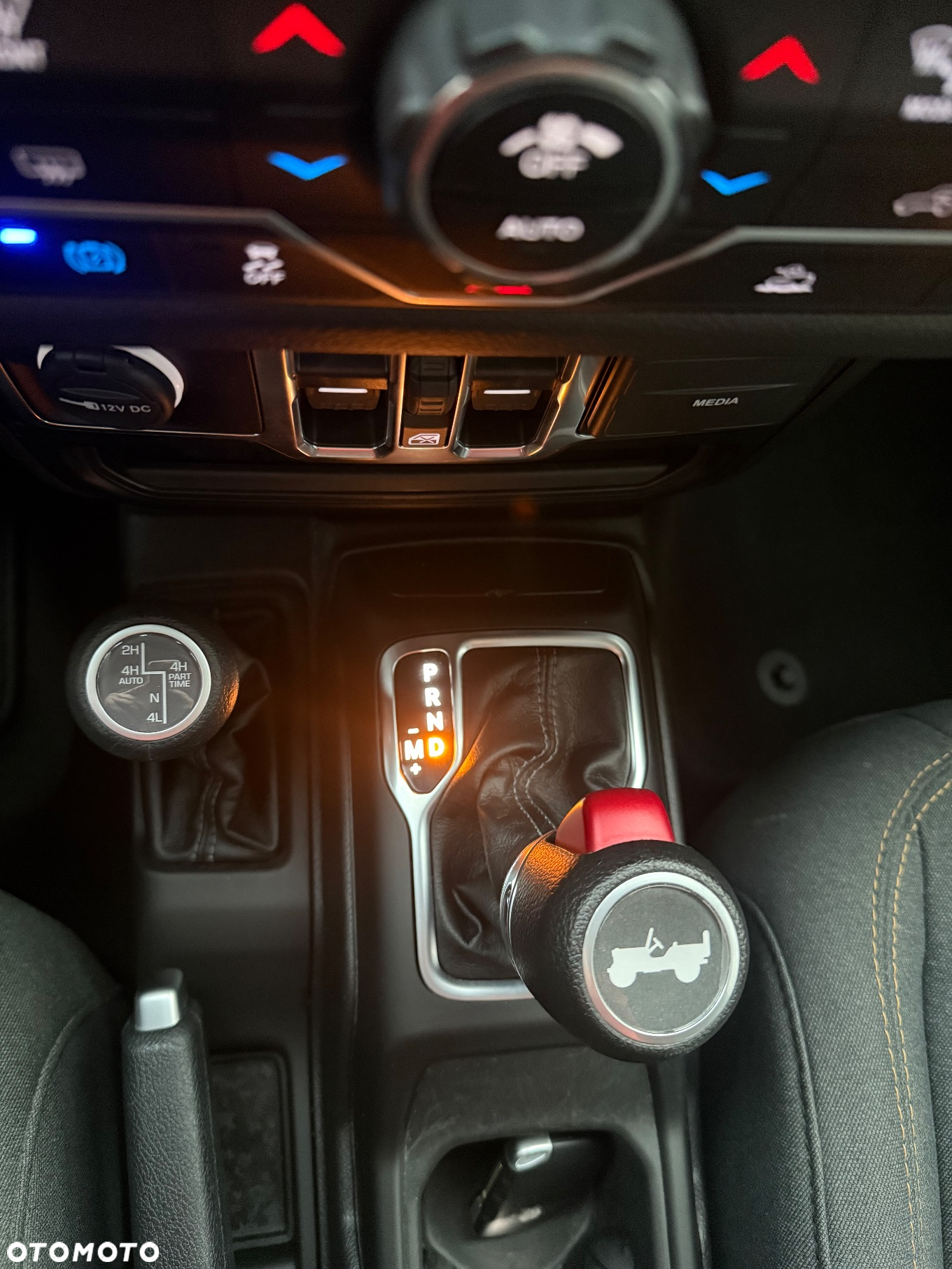 Jeep Wrangler - 8