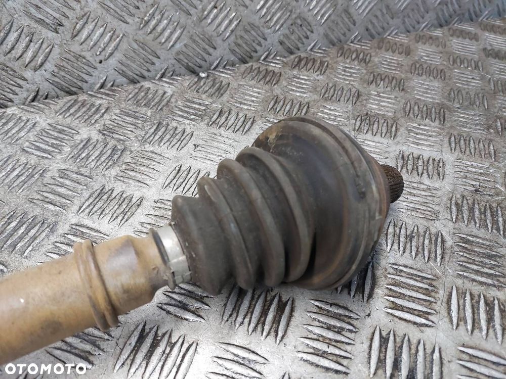 PÓŁOŚ PRAWY PRZÓD PRAWA AUDI A3 8P 2.0 FSI MANUAL - 3