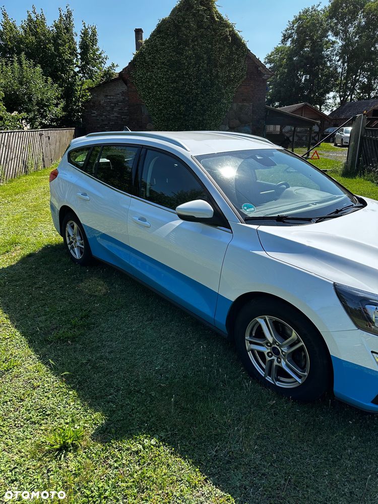 Ford Focus 1.5 EcoBoost Titanium - 3