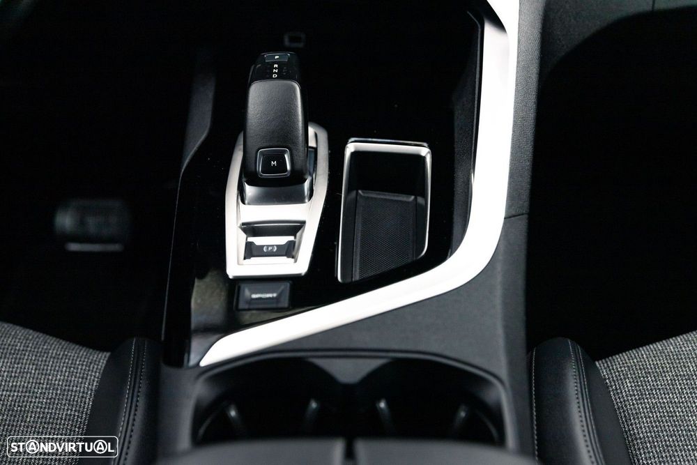 Peugeot 5008 1.5 BlueHDi Allure EAT8 - 40