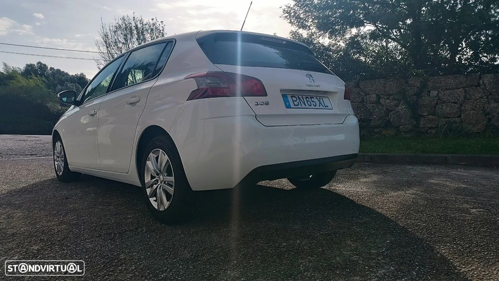 Peugeot 308 1.2 PureTech Business Line - 23