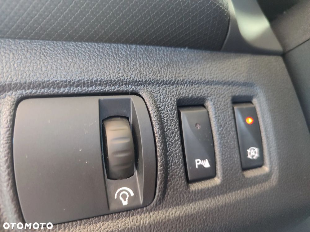 Renault Clio 0.9 Energy TCe Intens+ - 24