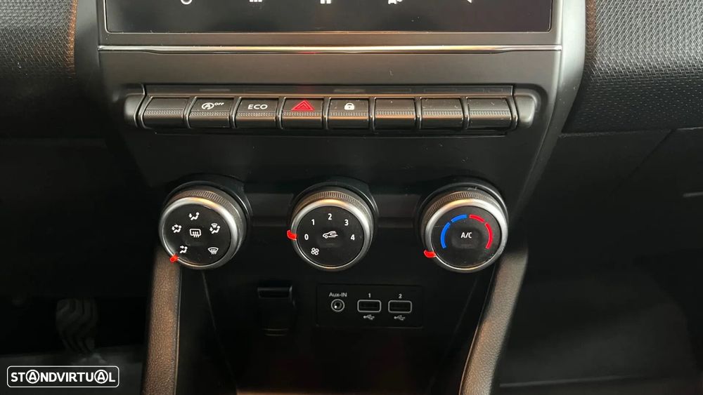 Renault Clio - 23