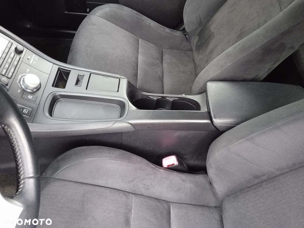 Lexus CT 200h Eco / Elite - 13