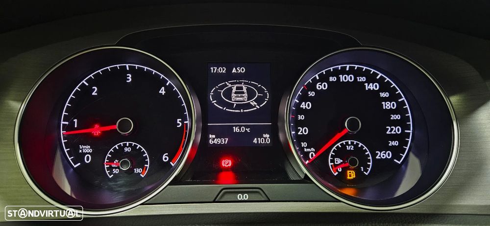 VW Golf 1.6 TDi BlueMotion Trendline - 10