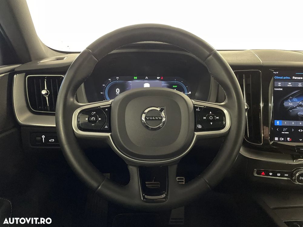 Volvo XC 60 T6 AWD Recharge Geartronic RDesign - 16