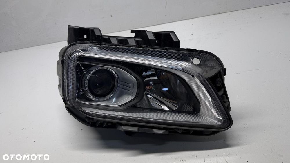 HYUNDAI KONA EV LAMPA PRAWA PRAWY PRZÓD PRZEDNIA ZWYKŁA 18-21 18-21 - 1