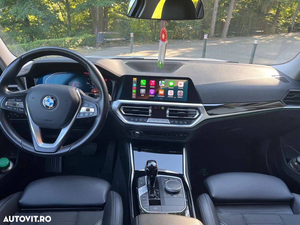 BMW Seria 3 320d Touring Aut. Sport Line - 11