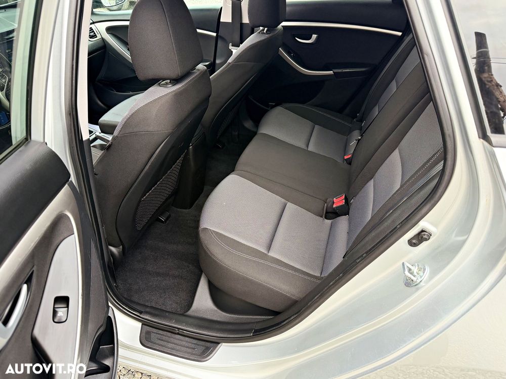 Hyundai i30 1.6 CRDI Style - 18