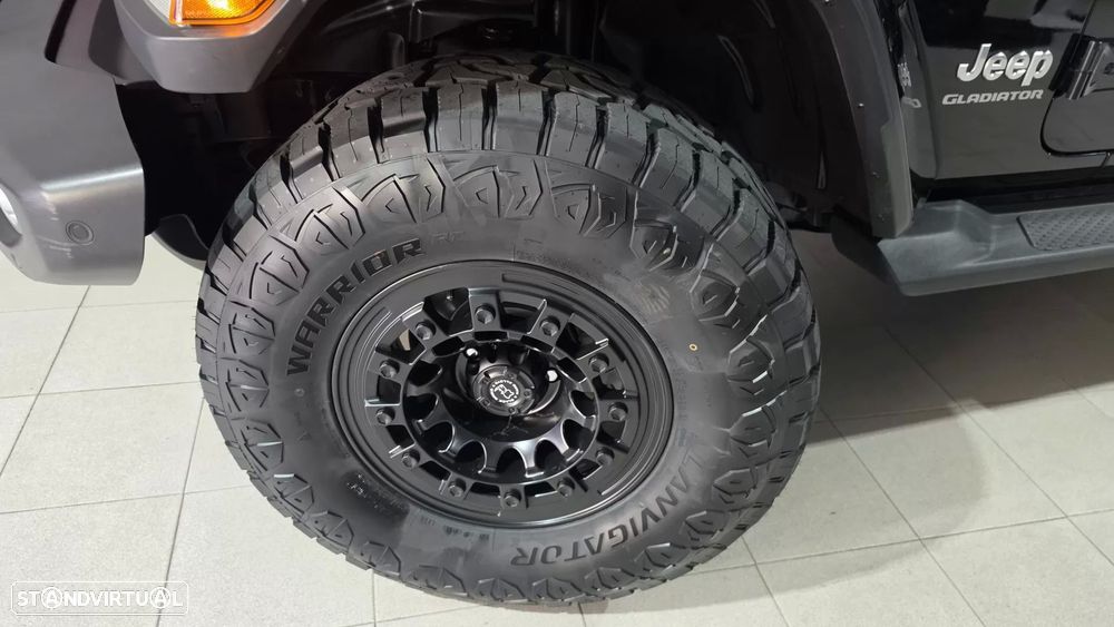 Jeep Gladiator 3.0V6 MultiJet AWD Auto Overland - 28