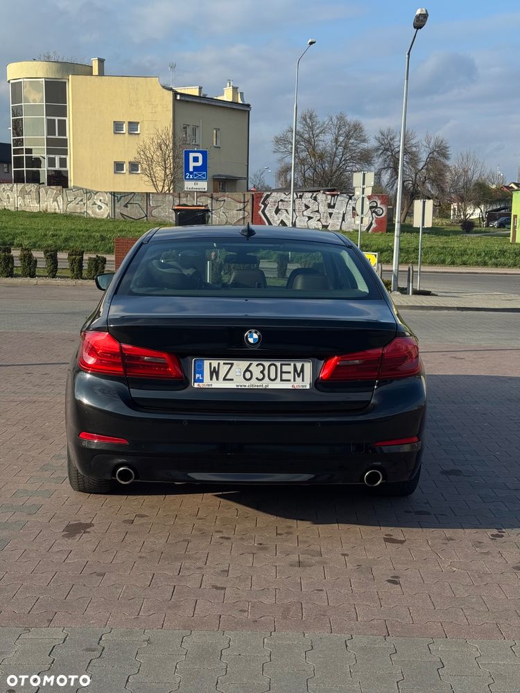 BMW Seria 5 520d xDrive - 5